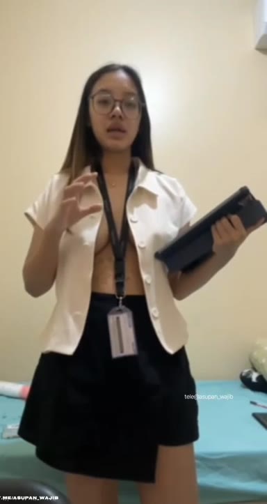 Abg Melamar Kerja Sebagai LC Kantor
