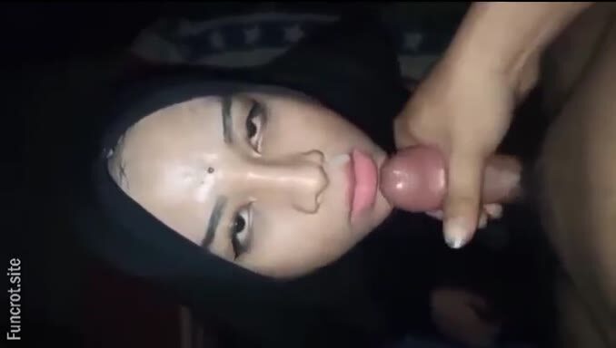 Bokep abg hijab udah crot diemut