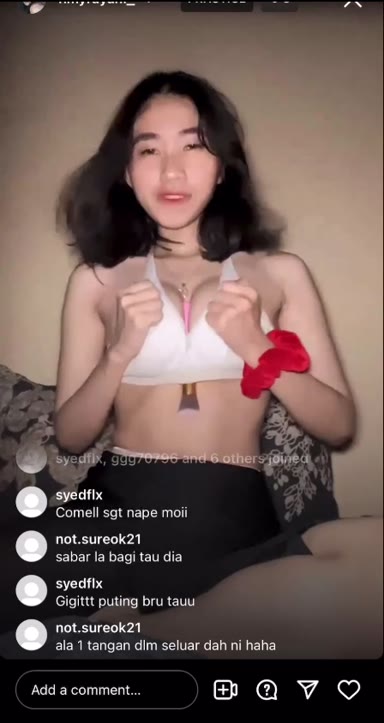 Budak abg amoyy colmek di live instagram