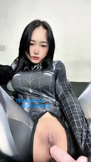 zhmellyn Cosplay Spiderman Colmek Basah
