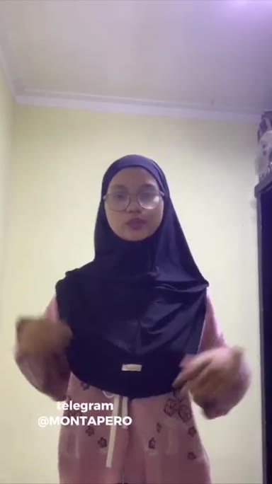 Body pulen cewek hijab tobrut